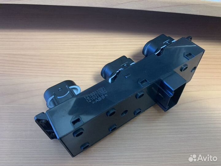 Блок управления стеклоподъемниками Хендай Солярис