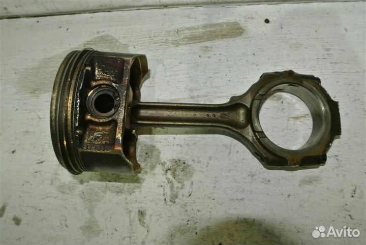 Поршень с шатуном Infiniti Infiniti M (Y50) 2004