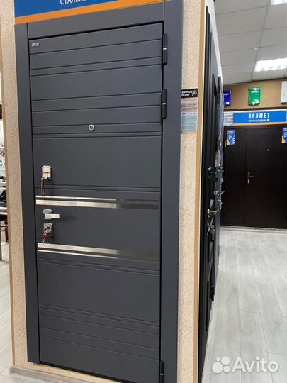 Дверь металлическая Dorston Titan