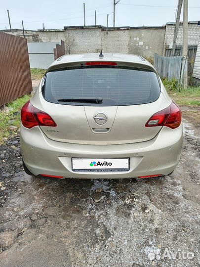 Opel Astra 1.6 AT, 2012, 140 000 км