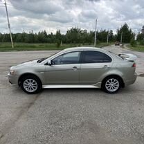 Mitsubishi Lancer 1.8 CVT, 2011, 150 000 км, с пробегом, цена 900 000 руб.