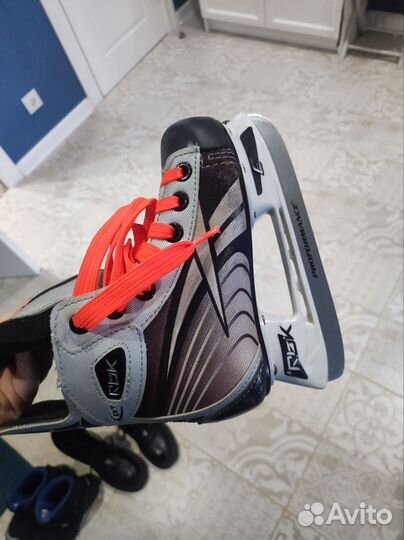 Коньки reebok 26-28