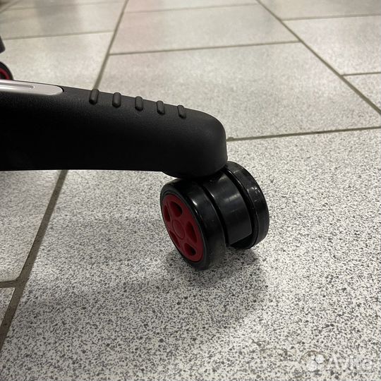 Компьютерное кресло