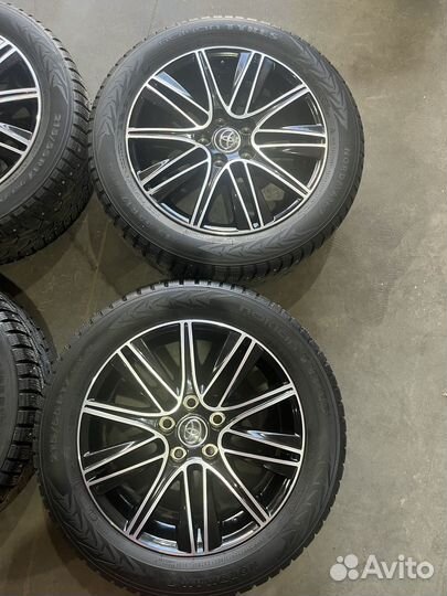Зимние колеса Toyota 215/55/17