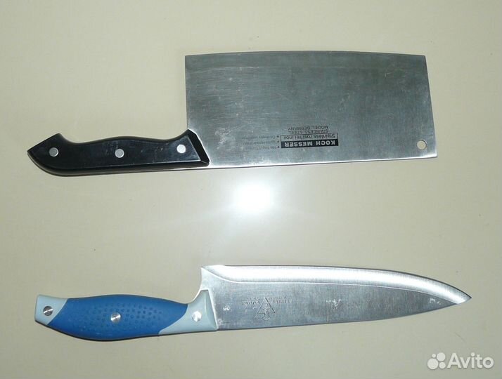Кухонные ножи, повар и топорик