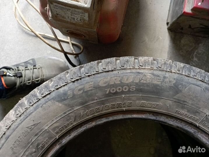 Bridgestone Ice Cruiser 7000 185/65 R15