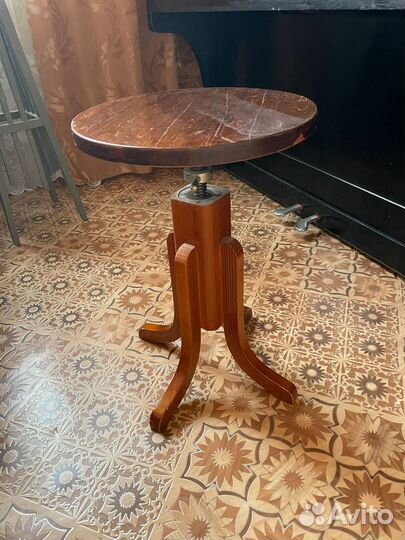 Стульчик для пианино