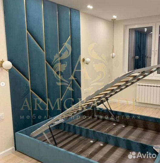 Кровать с мягким изголовьем под заказ