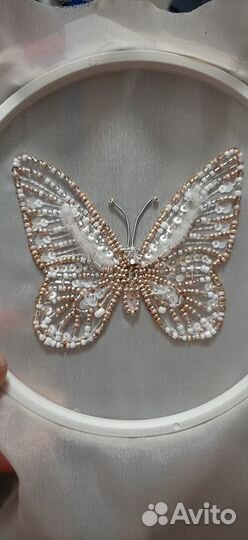 Бабочка на платье