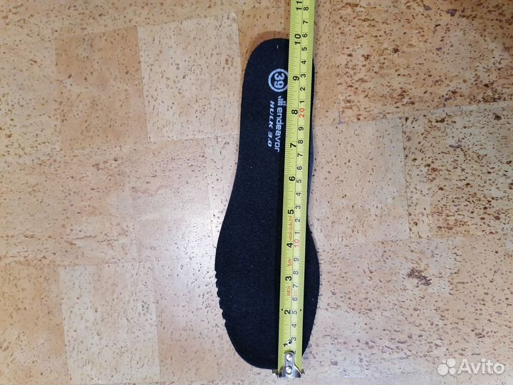 Коньки хоккейные 39 размер