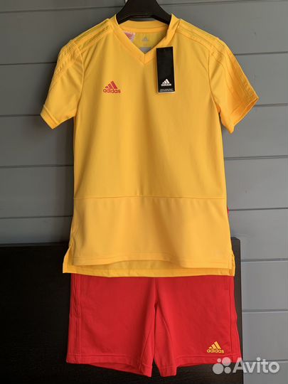 Костюм детский спортивный Adidas (M/152, L/164)