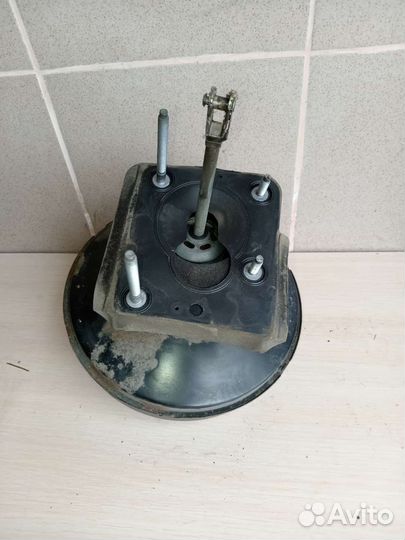 Вакуумнык на пежо 407 2.0