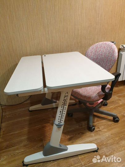 Парта и кресло TCT dynamic nanotec workstation