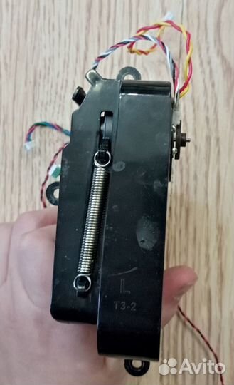 Левое колесо для робота пылесоса Xiaomi Mi Mop P