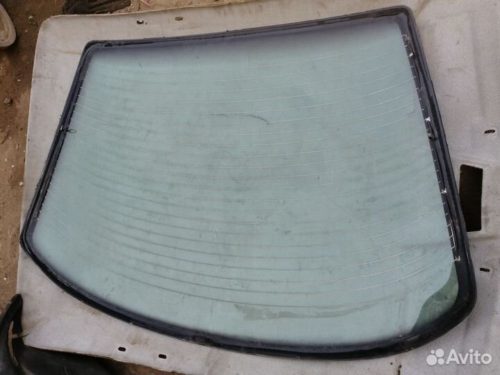 Стекло заднее для Audi 80/90 (B3) 1986-1991