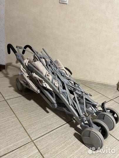 Прогулочная коляска трость cam microair Италия