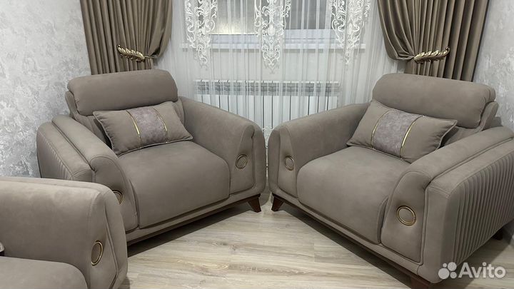 Мягкая мебель диваны и кресла новые