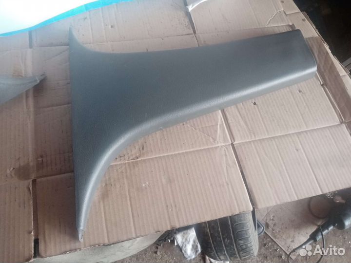 Накладка средней стойки Спектра