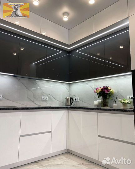 Кухонный гарнитур угловой