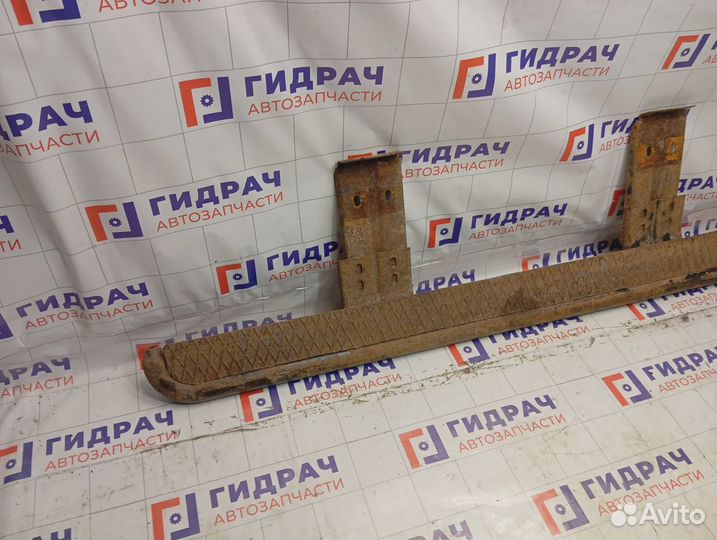 Подножка правая Kia Sorento (BL)