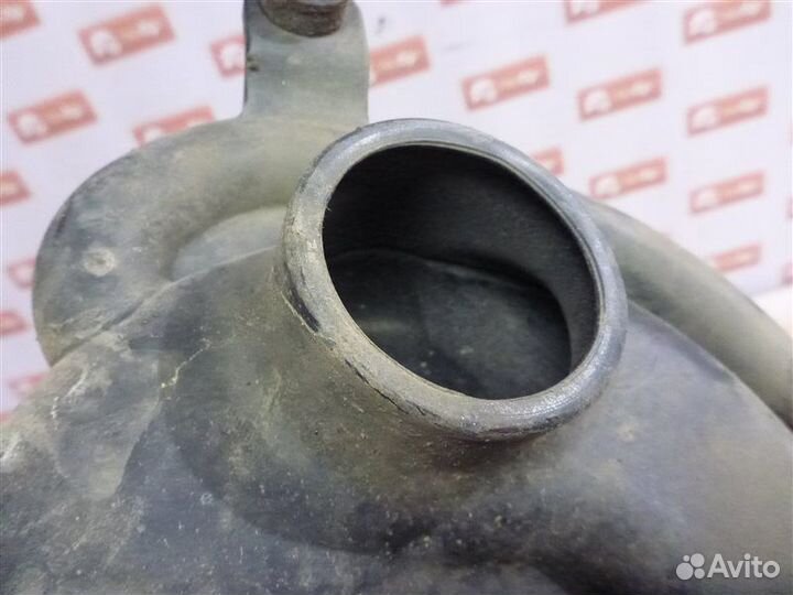 Патрубок воздушного фильтра Toyota Prius NHW20