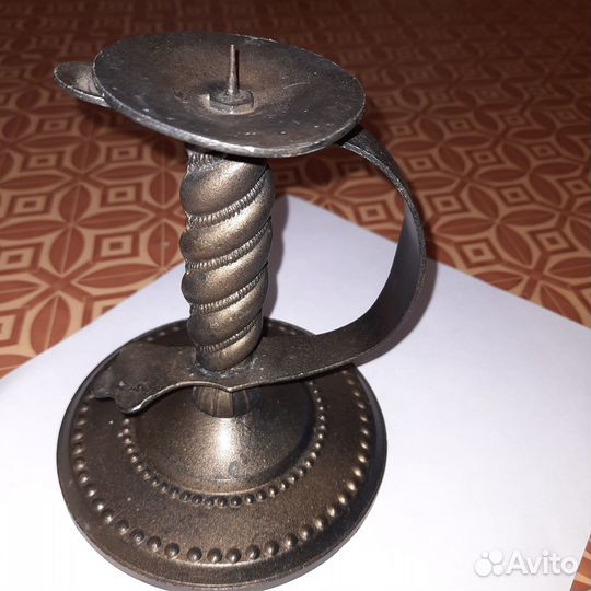 Подсвечник