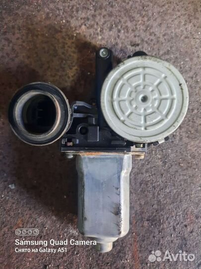 Электростеклоподъемник тойота