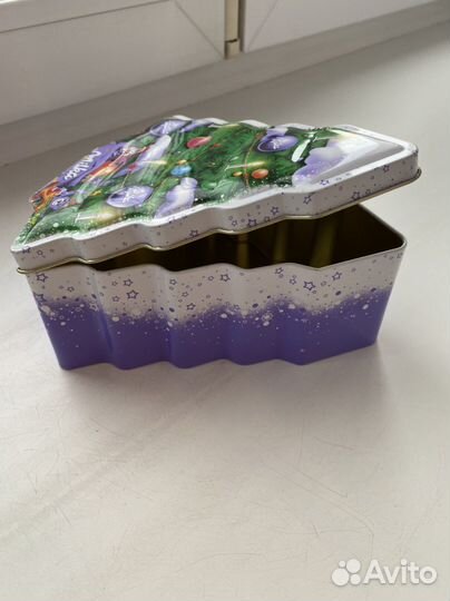 Жестяная коробка для подарка, мелочей