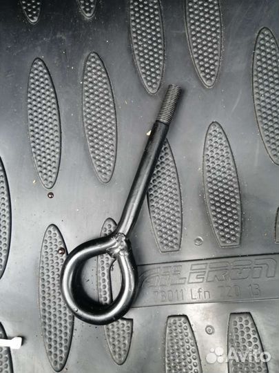 Продам буксировочный крюк lifan x60