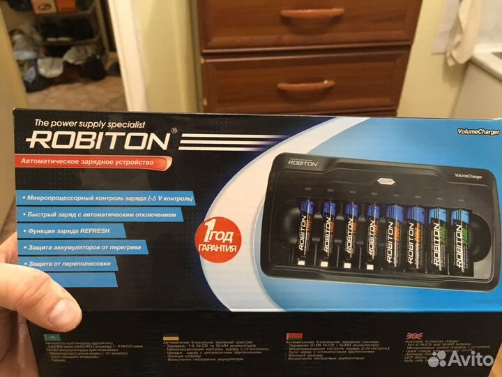 Зарядное устройство Robiton