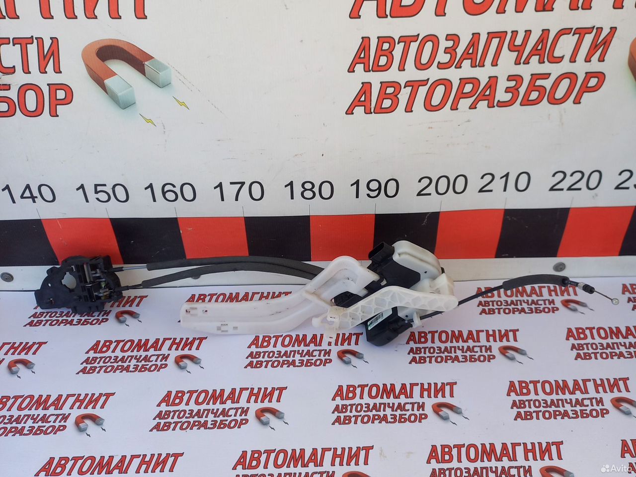 Замок двери задней левой Хендай ix35