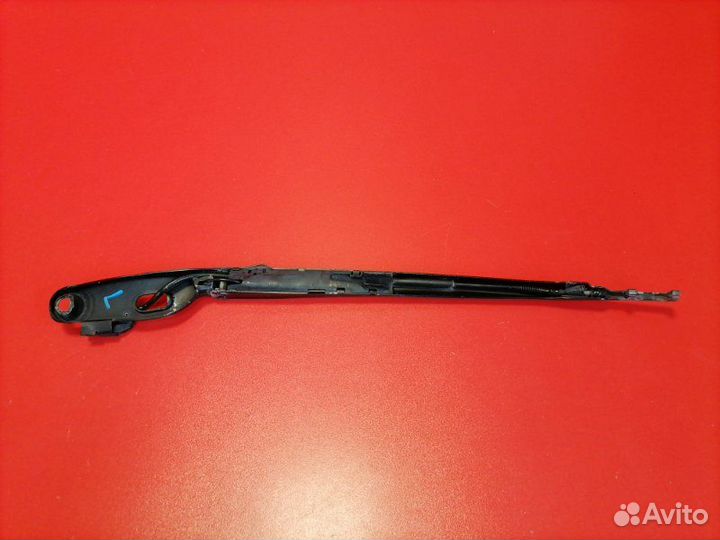 Поводок стеклоочистителя левый Bmw 7-Series E66