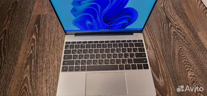 Huawei Matebook 13 AMD R5