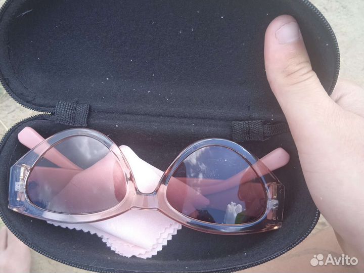 Футляр для очков и очки гуччи