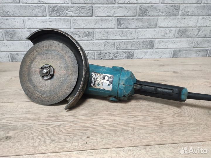 Болгарка Makita GA9050