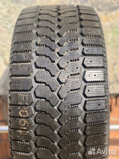 Yokohama Ice Guard F700Z 255/45 R18
