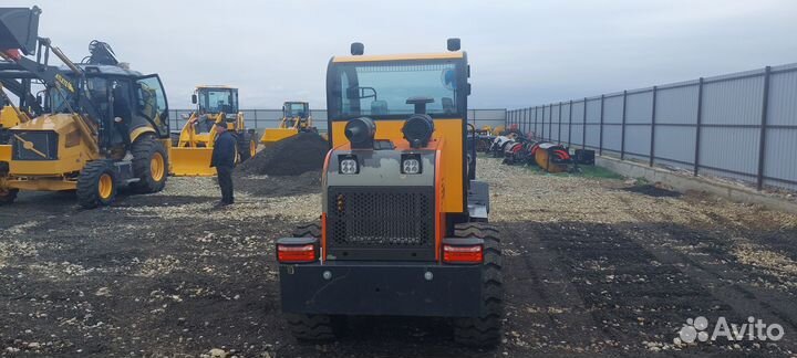 Фронтальный погрузчик Kyloton ZL20, 2023