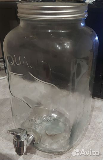 Банка с краником