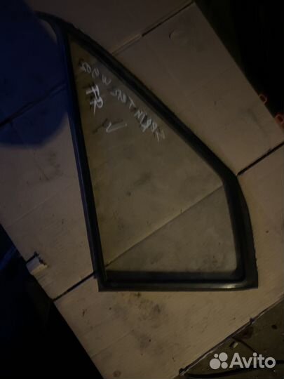 Форточка передняя правая mercedes sprinter w902