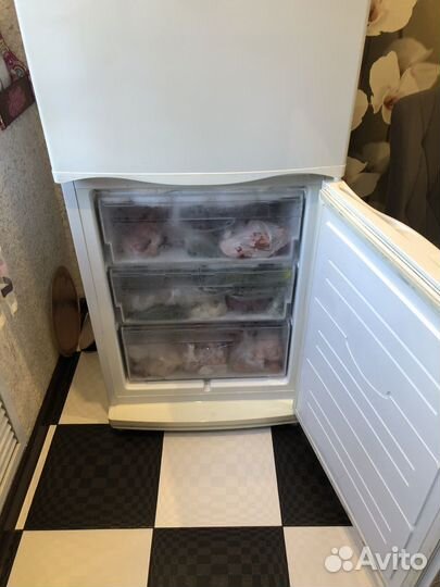 Холодильник бу Atlant