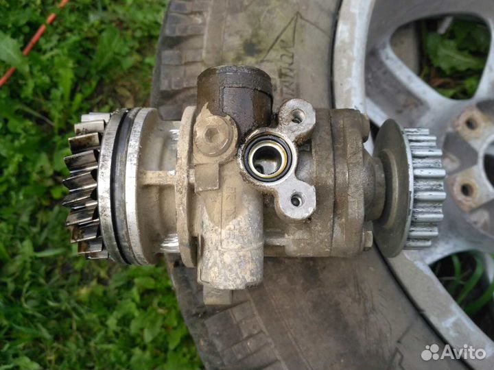 Насос гур 5.0l V-10 VW Touareg / Туарег 02-10