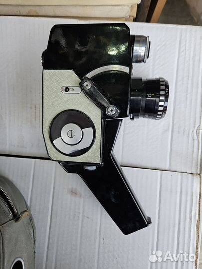 Кинокамера Лада