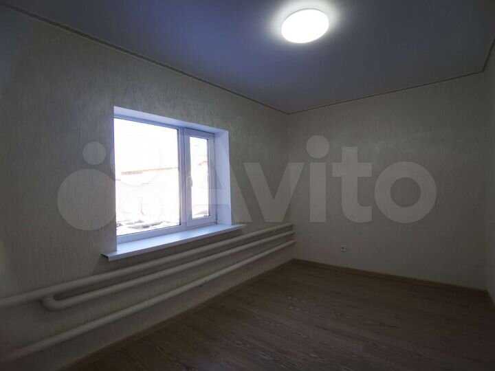 Дом 61 м² на участке 2 сот.