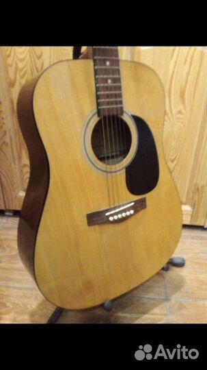 Акустическая гитара
