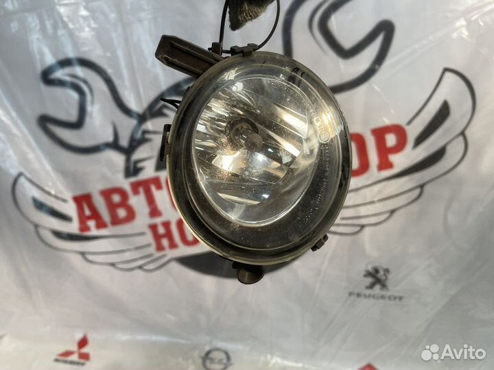 Противотуманка бмв ф20