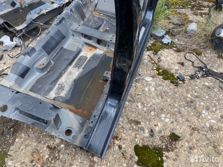 Порог правый Ford Focus хетчбэк 1.8 qqdb 2007