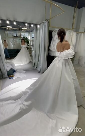 Свадебное платье