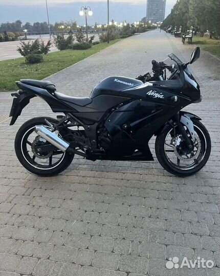 Мотоцикл Kawasaki ninja 250
