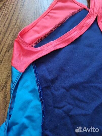 Закрытый купальник для девочки