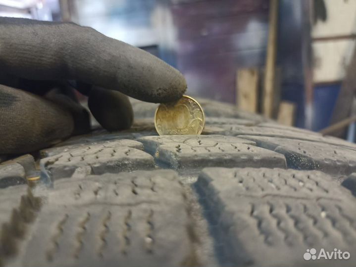 Toyo Observe GSi-5 235/65 R17